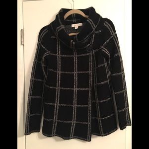 Beautiful Ellen Tracy sweater!